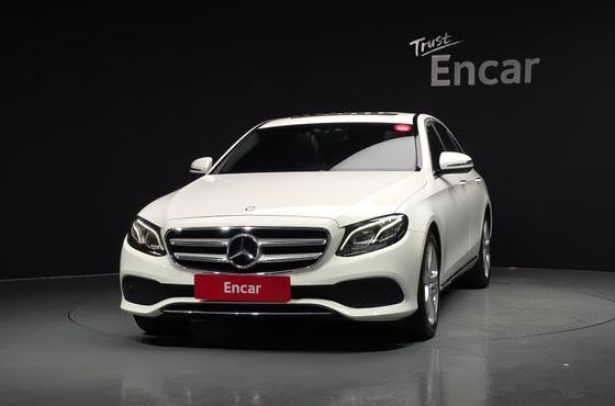 Mercedes-Benz E-Class E220d Avantgarde — пробег 122 952 км — фото 3 из 5