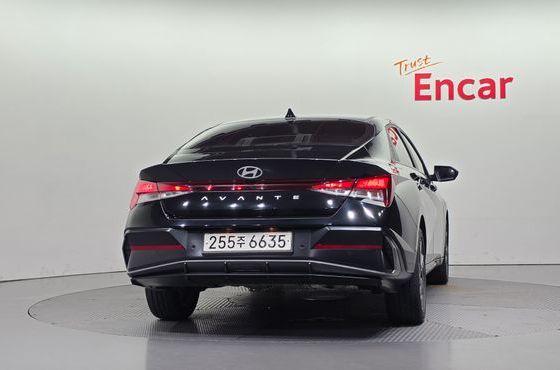Hyundai AVANTE 1.6 Smart — пробег 12 945 км — фото 4 из 5