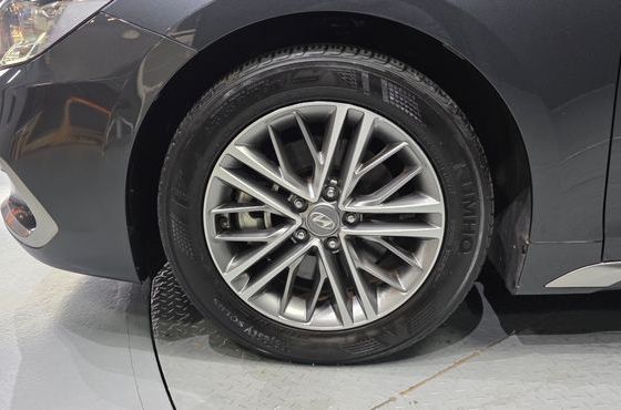 Hyundai Grandeur 2.4 Premium — пробег 27 876 км — фото 5 из 5
