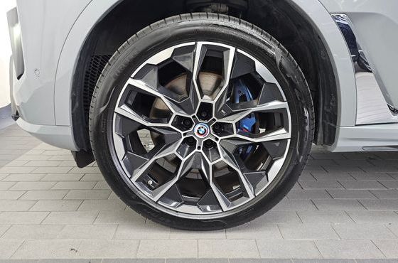 BMW X7 xDrive 40i M Sport 7STR — пробег 18 506 км — фото 5 из 5