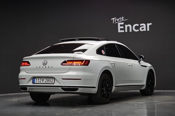 Volkswagen Arteon 2.0 TDI Prestige — пробег 138 856 км — фото 2 из 5