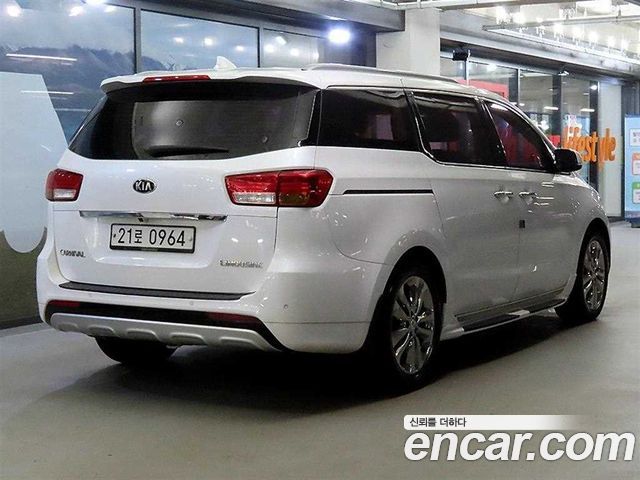 Kia Carnival из Кореи Encar