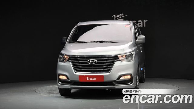 Hyundai Starex Van 5-Seater Smart — пробег 115 072 км — фото 3 из 5