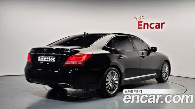 Hyundai Equus из Кореи Encar