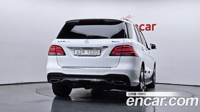 Mercedes-Benz GLE-Class GLE350 d 4MATIC Premium — пробег 101 297 км — фото 4 из 5