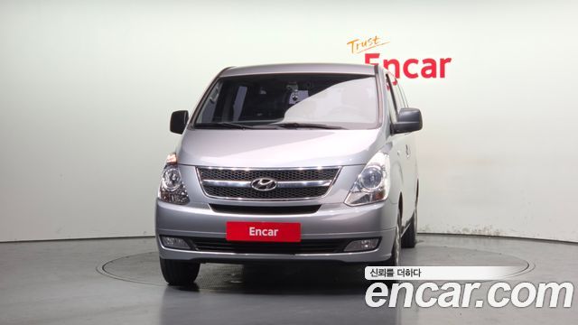 Hyundai Starex 11-Seater Wagon CVX Premium — пробег 186 866 км — фото 3 из 5