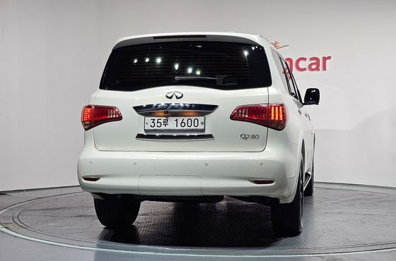 Infiniti QX80 5.6 AWD — пробег 84 759 км — фото 4 из 5
