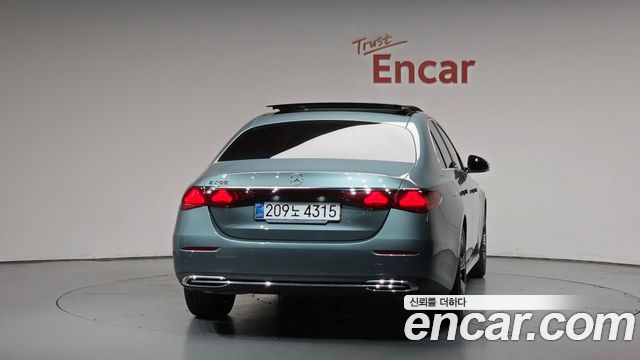 Mercedes-Benz E-Class из Кореи Encar
