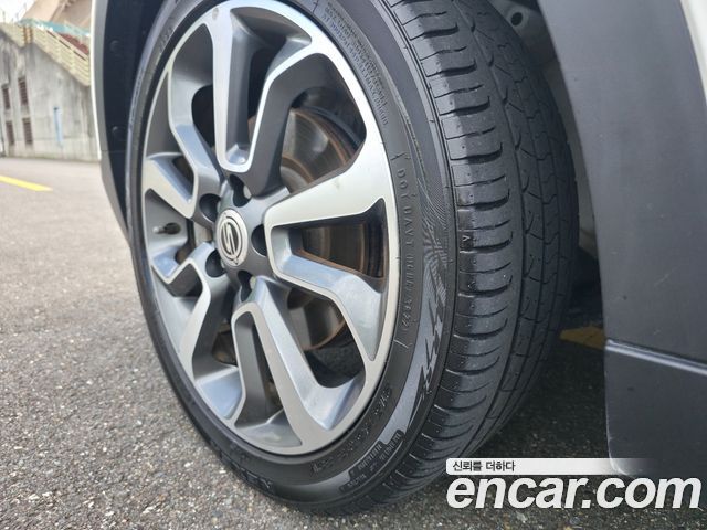 Ssangyong TIBOLI из Кореи Encar