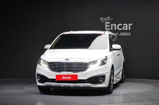 Kia Carnival 7-seater Limousine VIP — пробег 40 101 км — фото 3 из 5