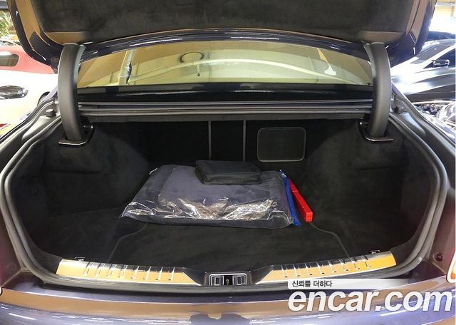 Bentley Flying Spur из Кореи Encar