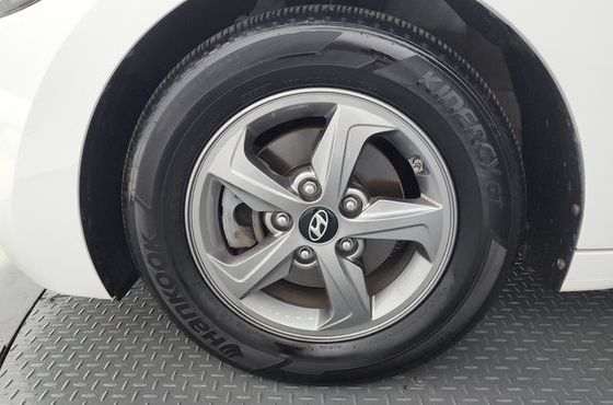 Hyundai AVANTE 1.6 GDI Smart — пробег 81 360 км — фото 5 из 5