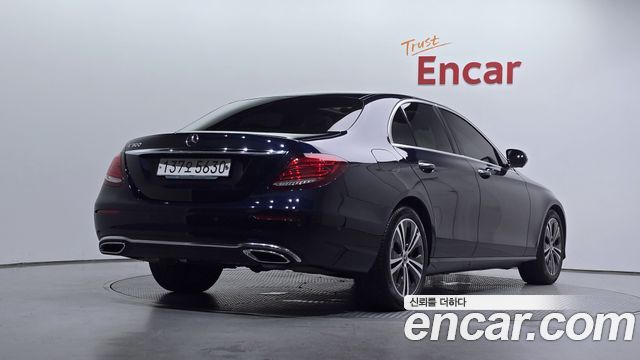 Mercedes-Benz E-Class из Кореи Encar