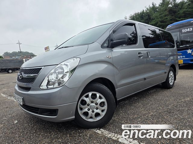 Hyundai Starex 12-Seater Wagon CVX Deluxe — пробег 68 877 км — фото 2 из 5