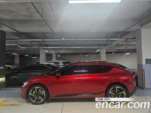 Kia EV6 GT 4WD — пробег 22 000 км — фото 4 из 5