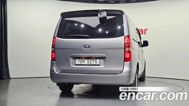 Hyundai Starex 11-Seater Wagon CVX Premium — пробег 127 169 км — фото 4 из 5