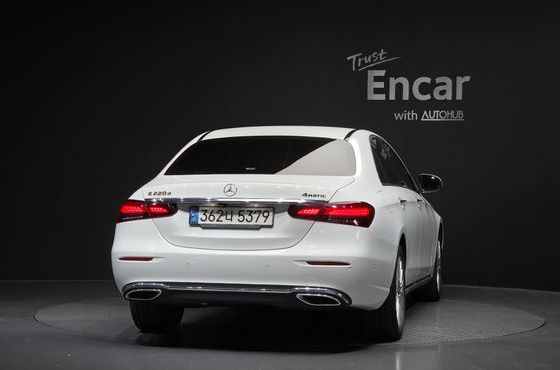 Mercedes-Benz E-Class E220d 4MATIC Exclusive — пробег 156 974 км — фото 4 из 5