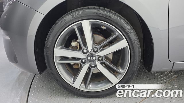 Kia K3 из Кореи Encar