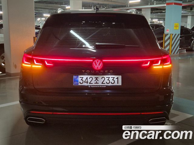 Volkswagen Touareg 3.0 TDI Prestige — пробег 13 км — фото 2 из 5