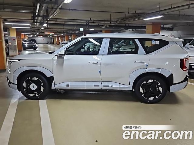 Kia EV5 Long Range 2WD Earth — пробег 6 км — фото 5 из 5