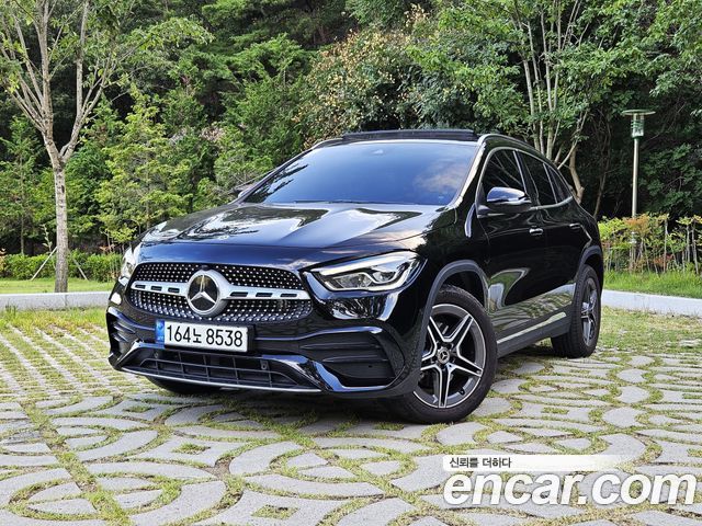 Mercedes-Benz GLA-Class GLA250 4MATIC — пробег 27 383 км — фото 2 из 5