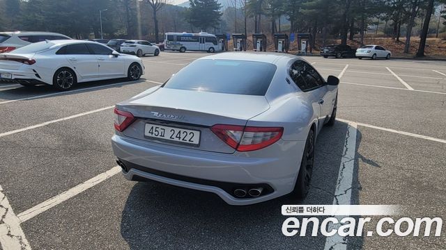 Maserati GranTurismo S 4.7 — пробег 50 000 км — фото 4 из 5