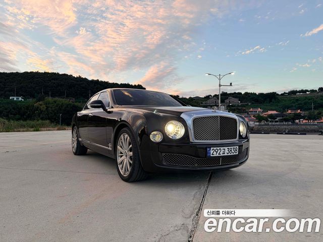 Bentley Mulsanne 6.8 — пробег 113 000 км — фото 1 из 5