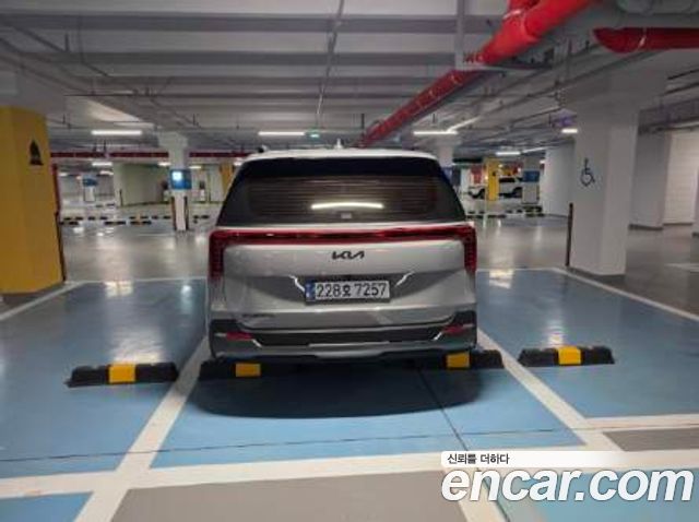 Kia Carnival Gasoline 9-Seater Gravity — пробег 17 000 км — фото 2 из 5