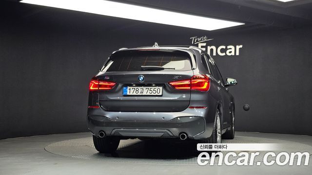 BMW X1 xDrive 20d M Sport package — пробег 164 475 км — фото 4 из 5