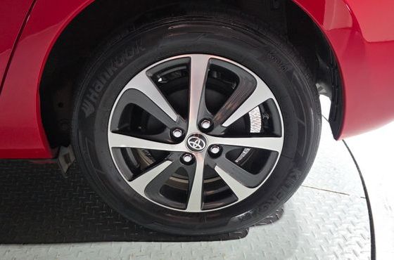 Toyota Prius 1.5 — пробег 117 662 км — фото 5 из 5