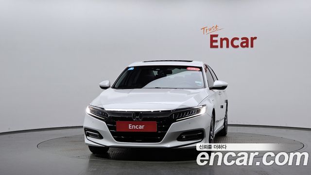 Honda Accord 2.0 Hybrid Touring — пробег 60 415 км — фото 3 из 5