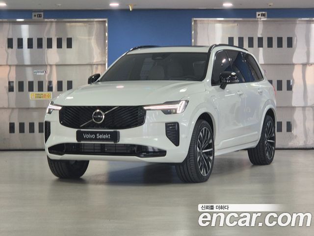 Volvo XC90 T8 Ultra Dark Hybrid — пробег 6 243 км — фото 1 из 5