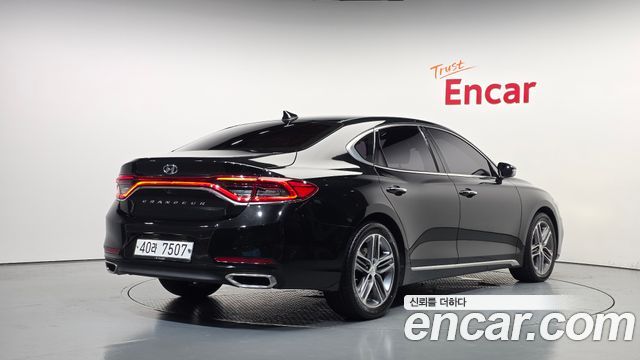 Hyundai Grandeur из Кореи Encar