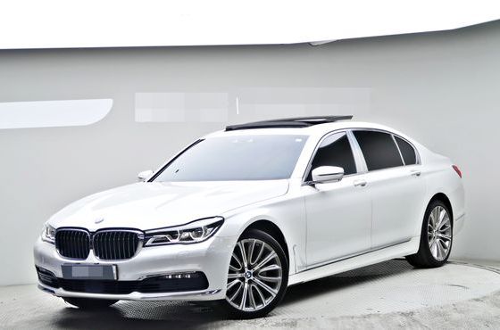 BMW 7-Series 730Ld xDrive — пробег 90 501 км — фото 1 из 5