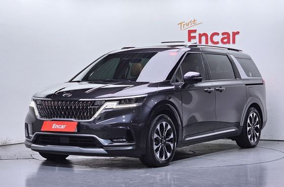Kia Carnival 9-Seater Signature — пробег 76 933 км — фото 1 из 5