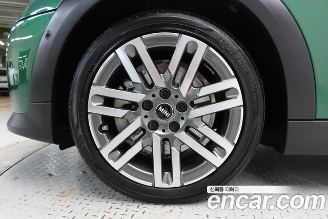 Mini Cooper Classic — пробег 7 708 км — фото 5 из 5