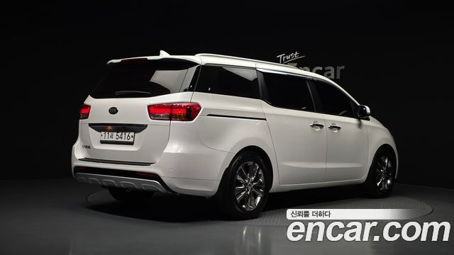 Kia Carnival из Кореи Encar