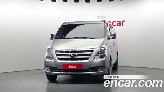 Hyundai Starex 3-Seater VAN Smart Special — пробег 122 518 км — фото 3 из 5