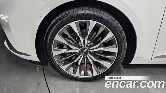 Kia K8 2.5 Gasoline 2WD Noblesse — пробег 61 000 км — фото 5 из 5
