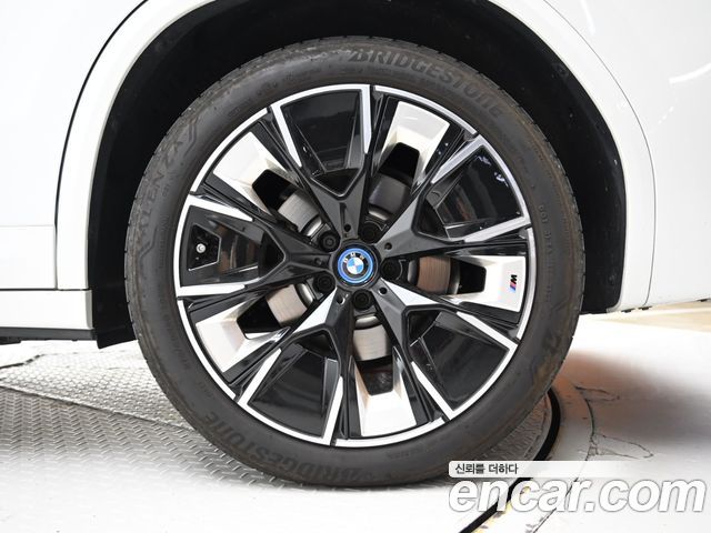 BMW iX3 M Sports — пробег 28 154 км — фото 5 из 5