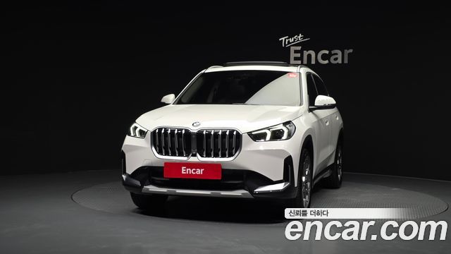 BMW X1 xDrive 20i xLine — пробег 5 897 км — фото 3 из 5