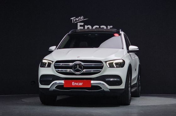 Mercedes-Benz GLE-Class GLE300d 4MATIC — пробег 62 381 км — фото 3 из 5
