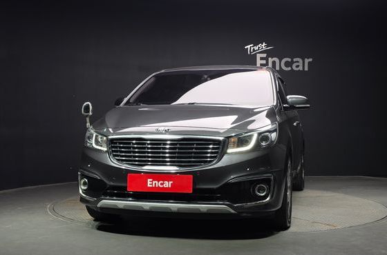 Kia Carnival 7-seater Limousine VIP — пробег 70 175 км — фото 3 из 5