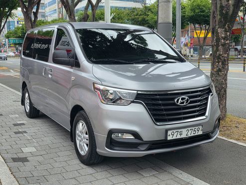Hyundai Starex Van 3-Seater Smart — пробег 208 984 км — фото 4 из 5