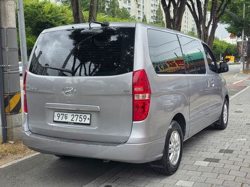 Hyundai Starex Van 3-Seater Smart — пробег 208 984 км — фото 5 из 5