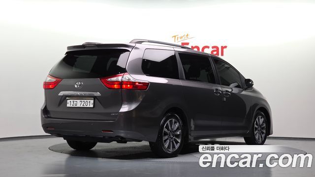 Toyota Sienna 3.5 — пробег 96 228 км — фото 2 из 5