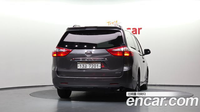 Toyota Sienna 3.5 — пробег 96 228 км — фото 4 из 5