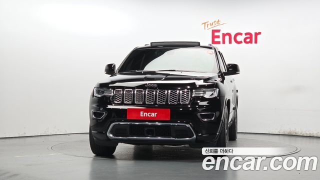 Jeep Cherokee 3.0 Diesel Overland WK2 — пробег 94 476 км — фото 3 из 5