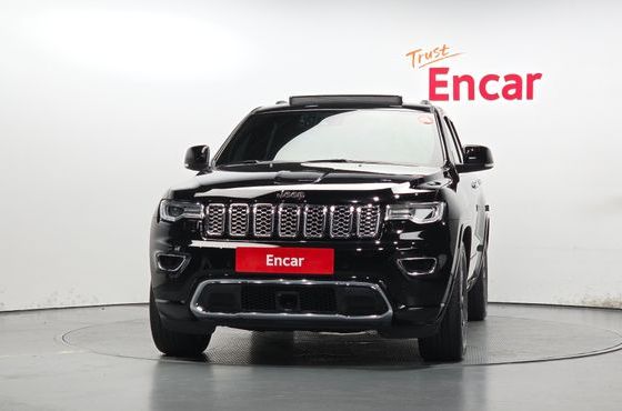 Jeep Cherokee 3.0 Diesel Overland WK2 — пробег 94 476 км — фото 3 из 5