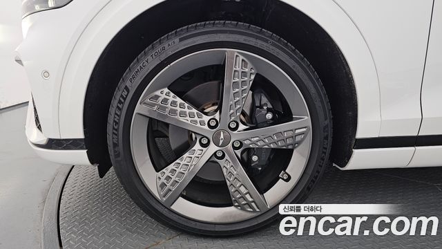 Genesis GV70 из Кореи Encar